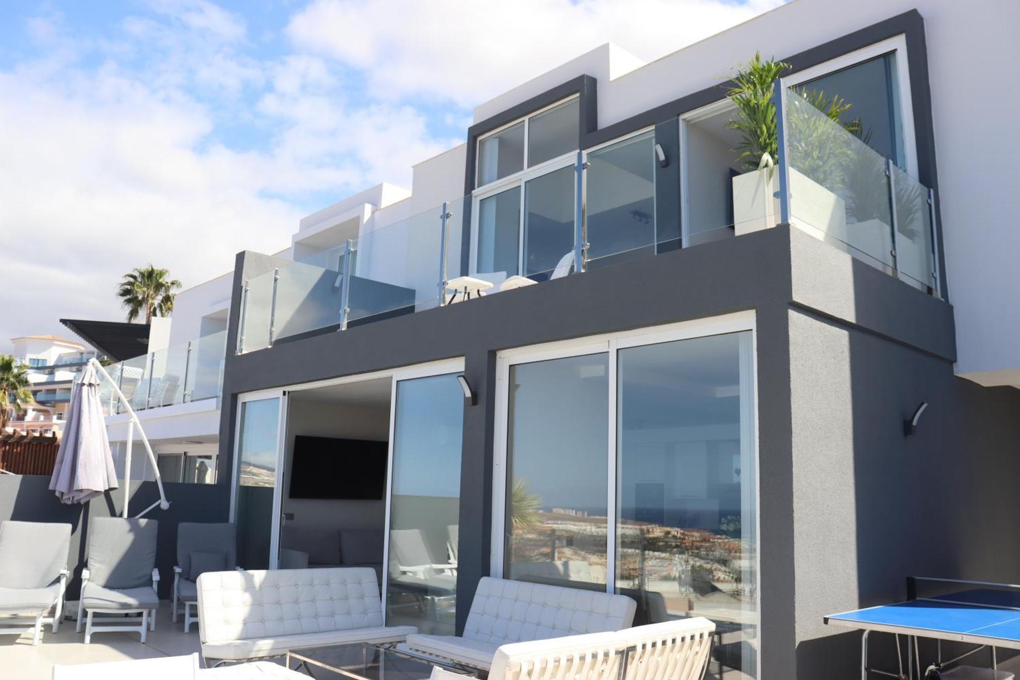 Azure Sky Villa - Panoramic Ocean View, Luxury, San Eugenio Costa Adeje  Esterno foto